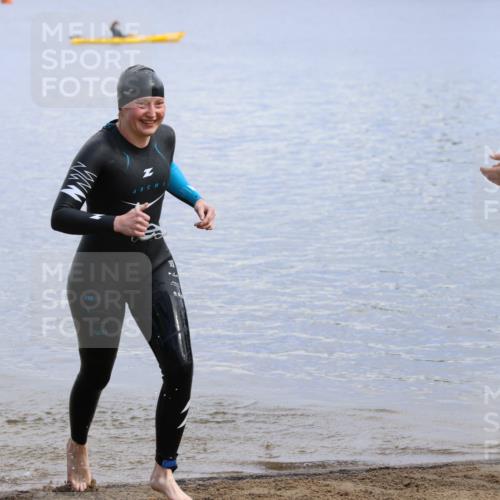 16.06.2024 - 26. Vierlanden-Triathlon Strokosch-Dieckow http://msf.ph/oto/6320006 16.06.2024 10:42:35 Schwimmen 195, 195 meine-sportfotos.de