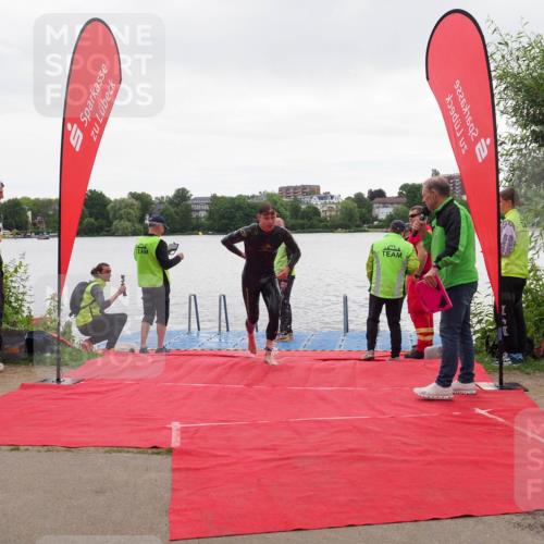 16.06.2024 - 7 Türme Triathlon KatJ http://msf.ph/oto/6324290 16.06.2024 09:25:33 Schwimmen 139 meine-sportfotos.de