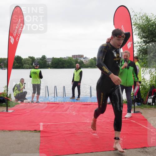 16.06.2024 - 7 Türme Triathlon KatJ http://msf.ph/oto/6324325 16.06.2024 09:25:34 Schwimmen  meine-sportfotos.de