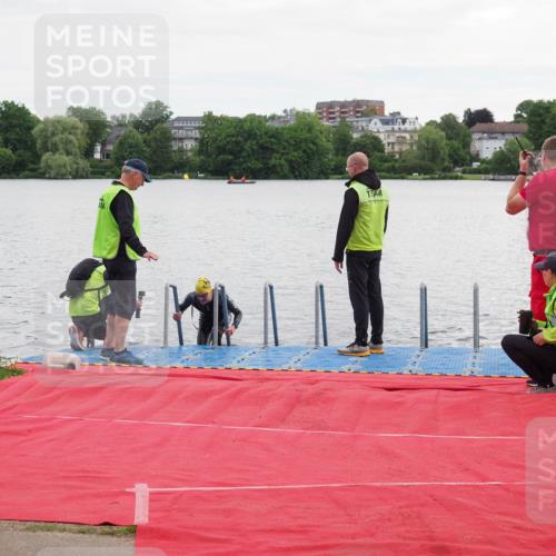 16.06.2024 - 7 Türme Triathlon KatJ http://msf.ph/oto/6324334 16.06.2024 09:28:16 Schwimmen 129 meine-sportfotos.de