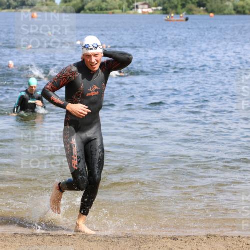 16.06.2024 - 26. Vierlanden-Triathlon Strokosch-Dieckow http://msf.ph/oto/6324353 16.06.2024 10:57:00 Schwimmen 231, 287, 289, 313, 324, 352, 231, 287, 289, 313, 324, 352 meine-sportfotos.de