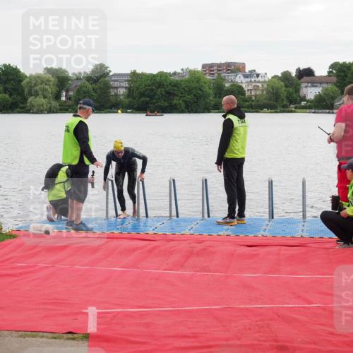 16.06.2024 - 7 Türme Triathlon KatJ http://msf.ph/oto/6324357 16.06.2024 09:28:17 Schwimmen 129 meine-sportfotos.de