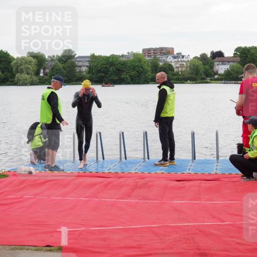 16.06.2024 - 7 Türme Triathlon KatJ http://msf.ph/oto/6324366 16.06.2024 09:28:18 Schwimmen 129 meine-sportfotos.de