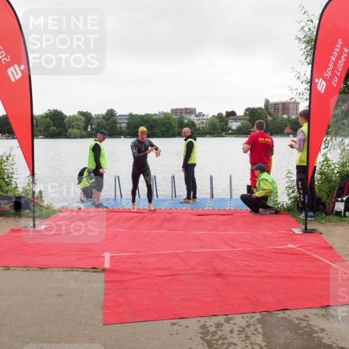 16.06.2024 - 7 Türme Triathlon KatJ http://msf.ph/oto/6324368 16.06.2024 09:28:19 Schwimmen 129 meine-sportfotos.de