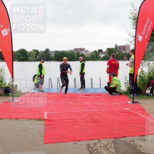 16.06.2024 - 7 Türme Triathlon KatJ http://msf.ph/oto/6324377 16.06.2024 09:28:19 Schwimmen 129 meine-sportfotos.de