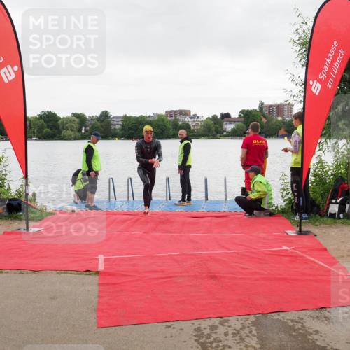 16.06.2024 - 7 Türme Triathlon KatJ http://msf.ph/oto/6324382 16.06.2024 09:28:19 Schwimmen 129 meine-sportfotos.de