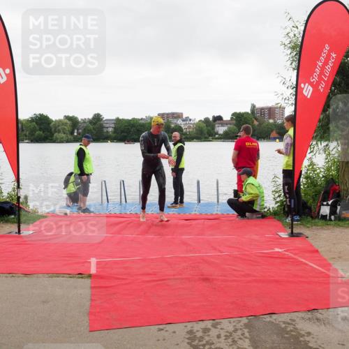 16.06.2024 - 7 Türme Triathlon KatJ http://msf.ph/oto/6324391 16.06.2024 09:28:19 Schwimmen 129 meine-sportfotos.de