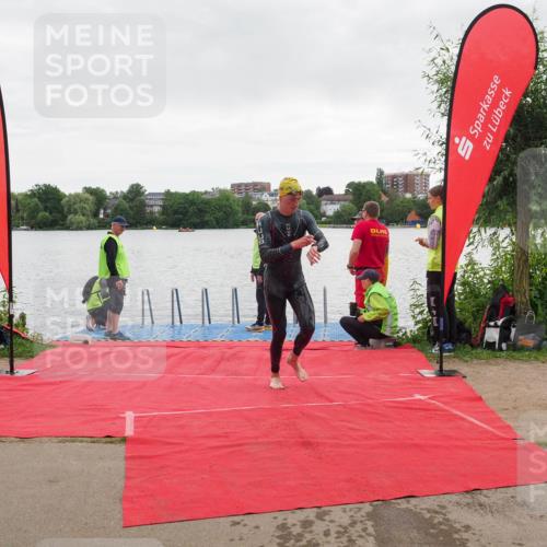16.06.2024 - 7 Türme Triathlon KatJ http://msf.ph/oto/6324408 16.06.2024 09:28:20 Schwimmen 129 meine-sportfotos.de