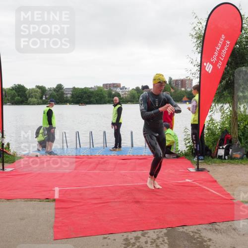 16.06.2024 - 7 Türme Triathlon KatJ http://msf.ph/oto/6324418 16.06.2024 09:28:20 Schwimmen 129 meine-sportfotos.de