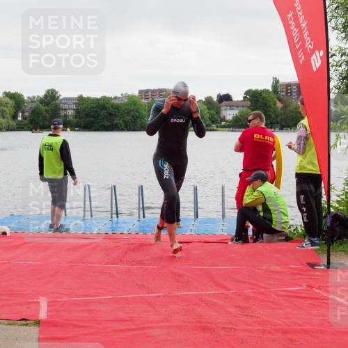16.06.2024 - 7 Türme Triathlon KatJ http://msf.ph/oto/6324669 16.06.2024 09:31:07 Schwimmen 121 meine-sportfotos.de