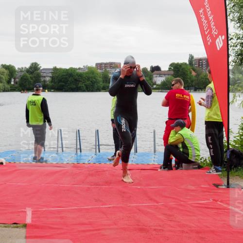 16.06.2024 - 7 Türme Triathlon KatJ http://msf.ph/oto/6324671 16.06.2024 09:31:07 Schwimmen 121 meine-sportfotos.de