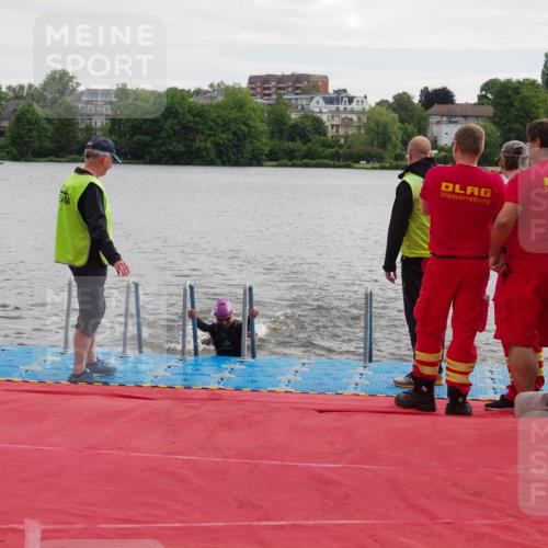 16.06.2024 - 7 Türme Triathlon KatJ http://msf.ph/oto/6324690 16.06.2024 09:31:52 Schwimmen 91, 130 meine-sportfotos.de