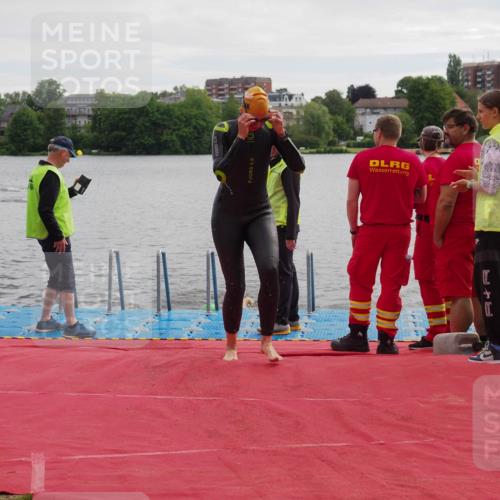 16.06.2024 - 7 Türme Triathlon KatJ http://msf.ph/oto/6324922 16.06.2024 09:33:19 Schwimmen 85, 124 meine-sportfotos.de