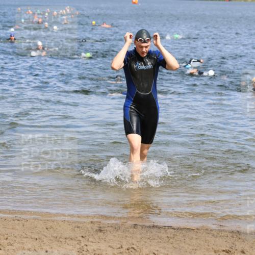 16.06.2024 - 26. Vierlanden-Triathlon Strokosch-Dieckow http://msf.ph/oto/6325105 16.06.2024 10:57:47 Schwimmen 244, 269, 275, 306, 244, 269, 275, 306 meine-sportfotos.de