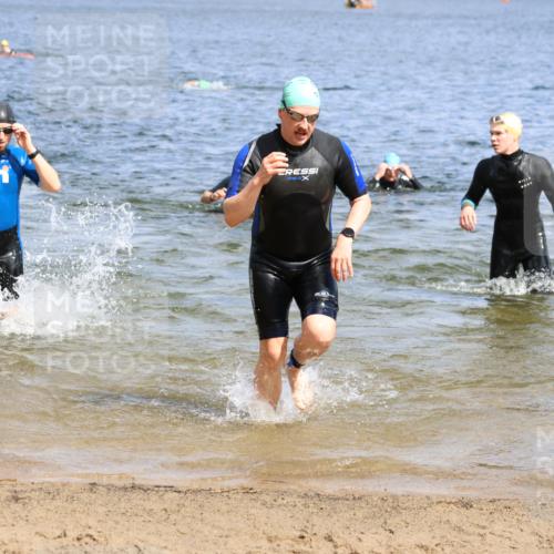 16.06.2024 - 26. Vierlanden-Triathlon Strokosch-Dieckow http://msf.ph/oto/6325335 16.06.2024 10:57:58 Schwimmen 244, 253, 269, 275, 298, 316, 244, 253, 269, 275, 298, 316 meine-sportfotos.de