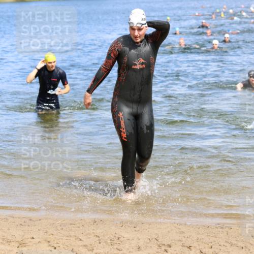 16.06.2024 - 26. Vierlanden-Triathlon Strokosch-Dieckow http://msf.ph/oto/6325753 16.06.2024 10:58:18 Schwimmen 254, 257, 288, 302, 345, 346, 349, 254, 257, 288, 302, 345, 346, 349 meine-sportfotos.de