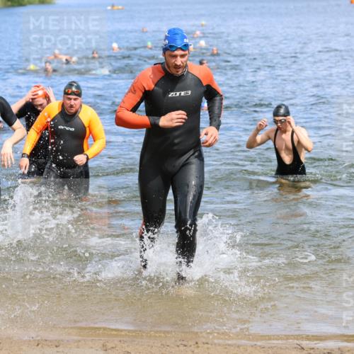 16.06.2024 - 26. Vierlanden-Triathlon Strokosch-Dieckow http://msf.ph/oto/6326441 16.06.2024 10:59:05 Schwimmen 247, 262, 304, 315, 322, 325, 351, 247, 262, 304, 315, 322, 325, 351 meine-sportfotos.de