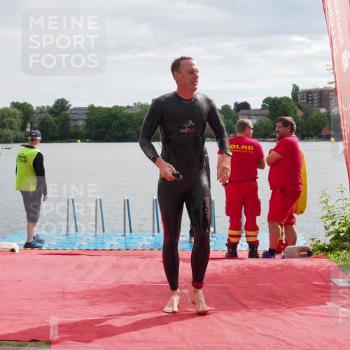 16.06.2024 - 7 Türme Triathlon KatJ http://msf.ph/oto/6326558 16.06.2024 09:39:33 Schwimmen 135 meine-sportfotos.de