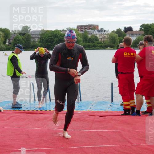 16.06.2024 - 7 Türme Triathlon KatJ http://msf.ph/oto/6326866 16.06.2024 09:42:12 Schwimmen 117, 123 meine-sportfotos.de