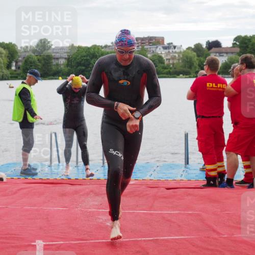 16.06.2024 - 7 Türme Triathlon KatJ http://msf.ph/oto/6326870 16.06.2024 09:42:12 Schwimmen 117, 123 meine-sportfotos.de