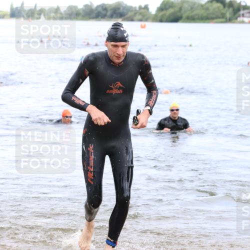 16.06.2024 - 26. Vierlanden-Triathlon Strokosch-Dieckow http://msf.ph/oto/6329556 16.06.2024 11:06:47 Schwimmen 381, 419, 432, 452, 381, 419, 432, 452 meine-sportfotos.de