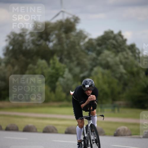 16.06.2024 - 26. Vierlanden-Triathlon Jannik Wohlers http://msf.ph/oto/6331244 16.06.2024 10:41:11 Radfahren 67, 71, 217, 225 meine-sportfotos.de