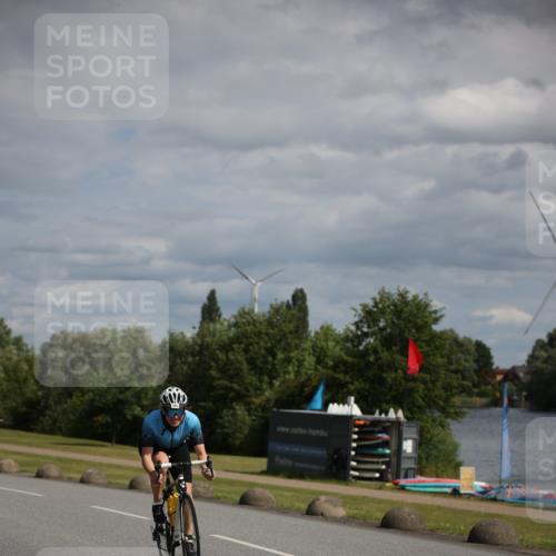 16.06.2024 - 26. Vierlanden-Triathlon Jannik Wohlers http://msf.ph/oto/6331512 16.06.2024 10:53:47 Radfahren 122, 193 meine-sportfotos.de