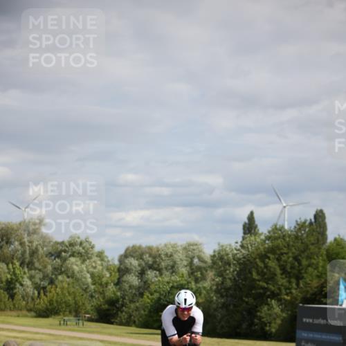 16.06.2024 - 26. Vierlanden-Triathlon Jannik Wohlers http://msf.ph/oto/6331559 16.06.2024 10:54:28 Radfahren 9, 144, 160 meine-sportfotos.de
