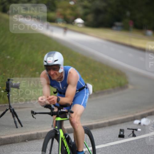 16.06.2024 - 26. Vierlanden-Triathlon Jannik Wohlers http://msf.ph/oto/6332371 16.06.2024 11:00:20 Radfahren 11, 92, 160 meine-sportfotos.de