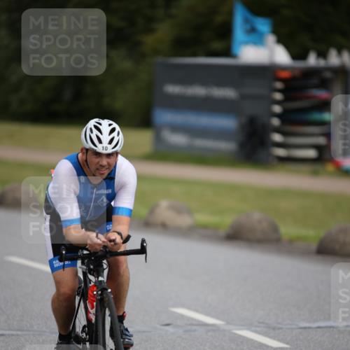 16.06.2024 - 26. Vierlanden-Triathlon Jannik Wohlers http://msf.ph/oto/6332483 16.06.2024 11:00:45 Radfahren 10, 52, 218 meine-sportfotos.de