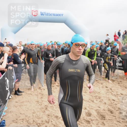 23.06.2024 - Viking Triathlon MichiJ http://msf.ph/oto/6341879 23.06.2024 10:01:17 Schwimmen 31, 51, 97, 99, 101, 138, 183, 198, 216, 295, 306, 311, 324, 408, 458, 551, 656, 659 meine-sportfotos.de