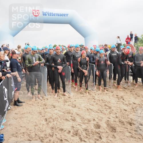 23.06.2024 - Viking Triathlon MichiJ http://msf.ph/oto/6341934 23.06.2024 10:01:37 Schwimmen 12, 104, 107, 178, 242, 260, 261, 316, 363, 386, 453, 486, 498, 621, 623, 640, 654, 663 meine-sportfotos.de