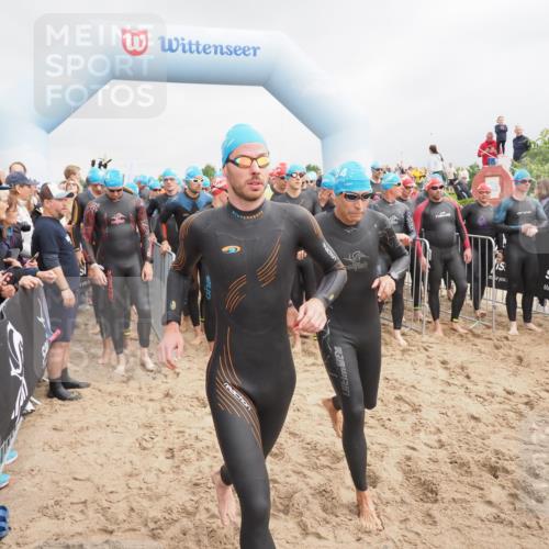 23.06.2024 - Viking Triathlon MichiJ http://msf.ph/oto/6341963 23.06.2024 10:01:47 Schwimmen 58, 164, 186, 245, 260, 276, 291, 300, 319, 363, 385, 454, 605, 608, 621, 640, 654, 663 meine-sportfotos.de