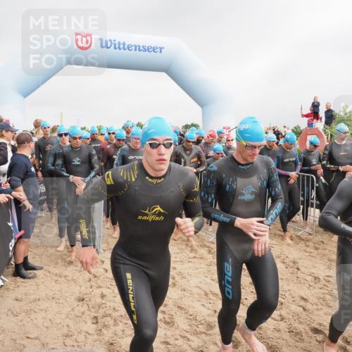 23.06.2024 - Viking Triathlon MichiJ http://msf.ph/oto/6342006 23.06.2024 10:02:07 Schwimmen 61, 87, 118, 131, 136, 197, 199, 254, 259, 327, 434, 463, 477, 484, 503, 520, 534, 544 meine-sportfotos.de