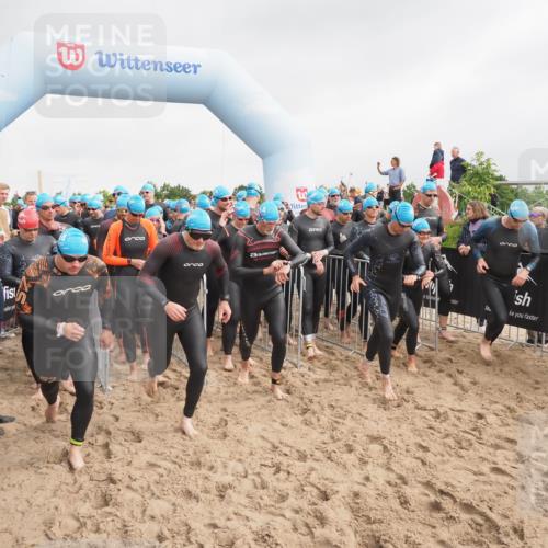 23.06.2024 - Viking Triathlon MichiJ http://msf.ph/oto/6342106 23.06.2024 10:03:01 Schwimmen 48, 68, 86, 200, 212, 225, 237, 256, 266, 280, 328, 349, 412, 653 meine-sportfotos.de