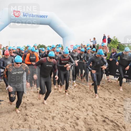 23.06.2024 - Viking Triathlon MichiJ http://msf.ph/oto/6342107 23.06.2024 10:03:01 Schwimmen 48, 68, 86, 200, 212, 225, 237, 256, 266, 280, 328, 349, 412, 653 meine-sportfotos.de