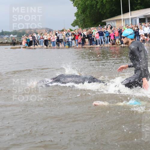 23.06.2024 - Viking Triathlon H.Heesch http://msf.ph/oto/6342528 23.06.2024 10:00:34 Schwimmen 3, 4, 10, 22, 30, 76, 106, 233, 293, 658, 661 meine-sportfotos.de