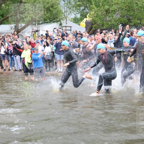 23.06.2024 - Viking Triathlon H.Heesch http://msf.ph/oto/6342531 23.06.2024 10:00:35 Schwimmen 3, 4, 10, 22, 30, 76, 106, 233, 293, 658, 661 meine-sportfotos.de