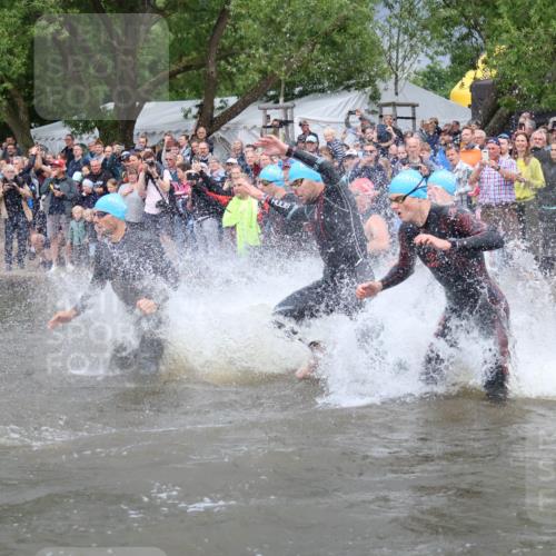 23.06.2024 - Viking Triathlon H.Heesch http://msf.ph/oto/6342534 23.06.2024 10:00:36 Schwimmen 3, 4, 10, 22, 30, 76, 106, 233, 293, 658, 661 meine-sportfotos.de