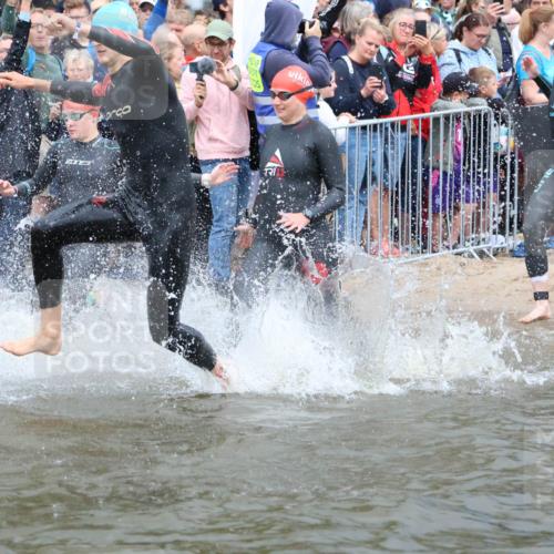 23.06.2024 - Viking Triathlon H.Heesch http://msf.ph/oto/6342546 23.06.2024 10:00:40 Schwimmen 4, 22, 76, 106, 233, 350, 470, 546, 620, 624, 638, 658 meine-sportfotos.de