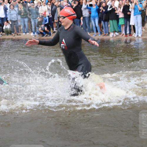 23.06.2024 - Viking Triathlon H.Heesch http://msf.ph/oto/6342566 23.06.2024 10:00:43 Schwimmen 4, 8, 13, 22, 76, 106, 144, 233, 246, 350, 470, 487, 516, 546, 620, 624, 638, 658 meine-sportfotos.de