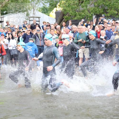 23.06.2024 - Viking Triathlon H.Heesch http://msf.ph/oto/6342578 23.06.2024 10:00:46 Schwimmen 8, 13, 144, 246, 350, 470, 487, 516, 546, 620, 624, 638 meine-sportfotos.de