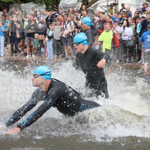23.06.2024 - Viking Triathlon H.Heesch http://msf.ph/oto/6342587 23.06.2024 10:00:47 Schwimmen 8, 13, 14, 73, 108, 144, 246, 350, 377, 438, 470, 487, 516, 546, 616, 620, 624, 638 meine-sportfotos.de