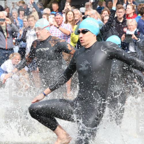 23.06.2024 - Viking Triathlon H.Heesch http://msf.ph/oto/6342601 23.06.2024 10:00:51 Schwimmen 8, 13, 14, 16, 73, 108, 144, 246, 263, 377, 438, 482, 483, 487, 516, 613, 616 meine-sportfotos.de