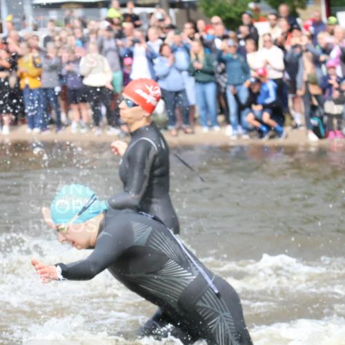 23.06.2024 - Viking Triathlon H.Heesch http://msf.ph/oto/6342616 23.06.2024 10:00:54 Schwimmen 13, 14, 16, 73, 108, 263, 354, 377, 438, 482, 483, 487, 516, 613, 616 meine-sportfotos.de
