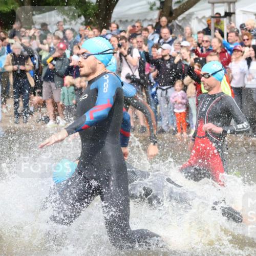 23.06.2024 - Viking Triathlon H.Heesch http://msf.ph/oto/6342635 23.06.2024 10:00:57 Schwimmen 14, 16, 73, 108, 142, 209, 224, 263, 336, 354, 377, 426, 438, 482, 483, 494, 613, 616 meine-sportfotos.de