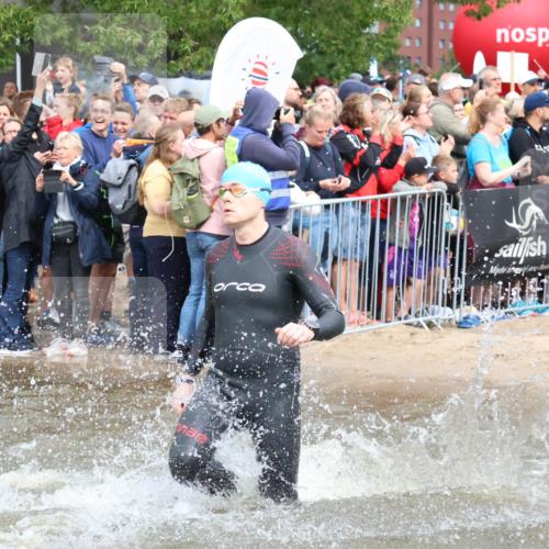 23.06.2024 - Viking Triathlon H.Heesch http://msf.ph/oto/6342673 23.06.2024 10:01:03 Schwimmen 6, 16, 20, 95, 142, 203, 209, 224, 263, 292, 336, 354, 426, 482, 483, 494, 499, 613 meine-sportfotos.de