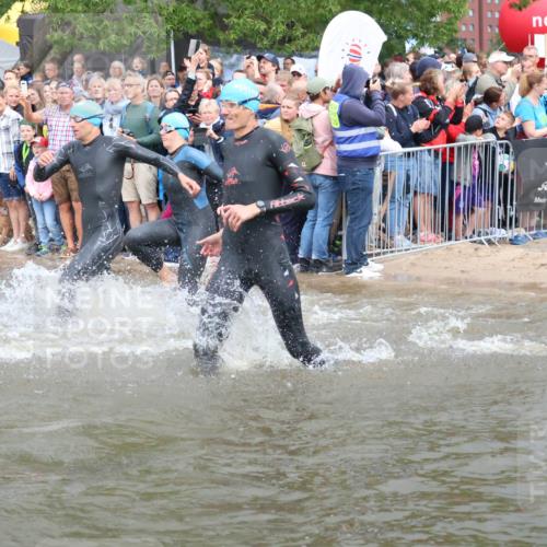 23.06.2024 - Viking Triathlon H.Heesch http://msf.ph/oto/6342730 23.06.2024 10:01:12 Schwimmen 6, 20, 31, 51, 95, 97, 99, 101, 203, 216, 292, 324, 408, 458, 499, 551, 656 meine-sportfotos.de
