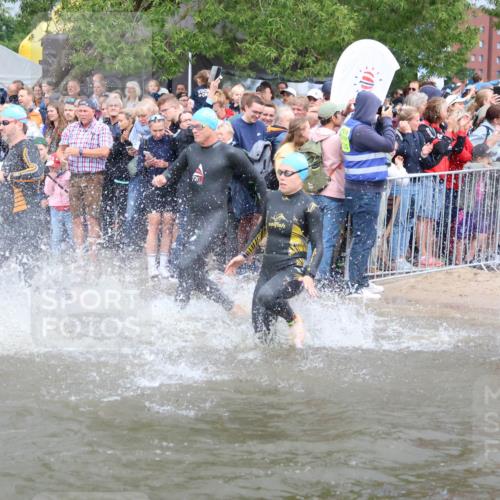 23.06.2024 - Viking Triathlon H.Heesch http://msf.ph/oto/6342789 23.06.2024 10:01:21 Schwimmen 26, 31, 101, 138, 183, 198, 231, 295, 302, 306, 311, 408, 458, 551, 619, 659 meine-sportfotos.de