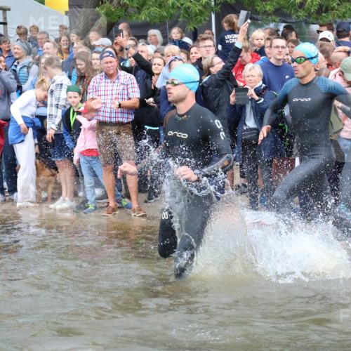 23.06.2024 - Viking Triathlon H.Heesch http://msf.ph/oto/6342807 23.06.2024 10:01:25 Schwimmen 26, 111, 138, 173, 183, 198, 231, 295, 302, 306, 311, 619, 659 meine-sportfotos.de